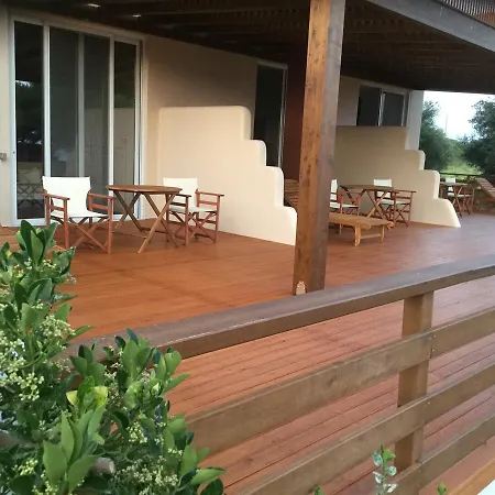 Artemis Aparthotel