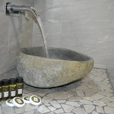 Artemis 3* Romanos (Messenia)