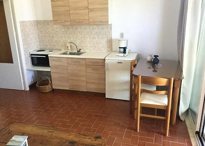 Artemis 3* Romanos (Messenia)