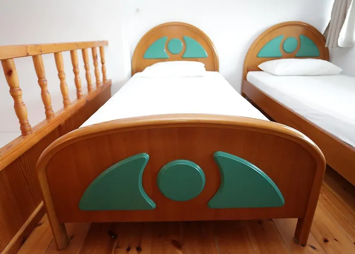 Artemis 3* Romanos (Messenia)