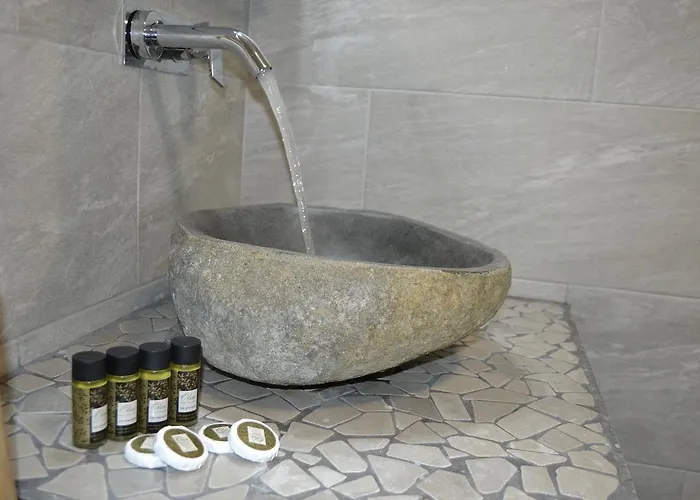 Artemis 3* Romanos (Messenia)